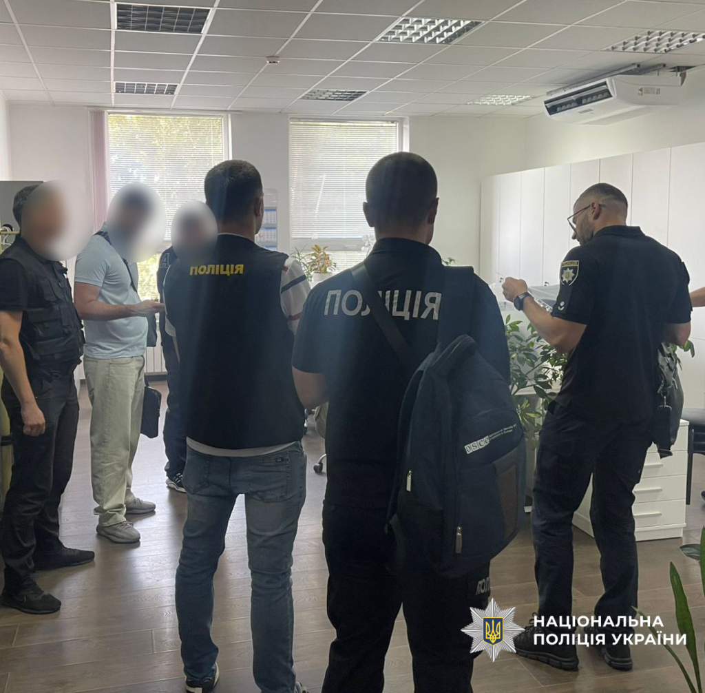У створенні схеми виробництва українських ліків для російських солдатів підозрюють олігарха з Полтавщини