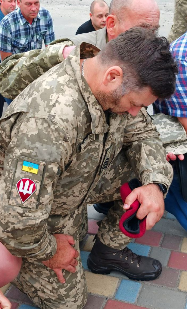«Був витривалим танкістом». Полтавщина прощалась з полеглим воїном Тарасом Каблучкою