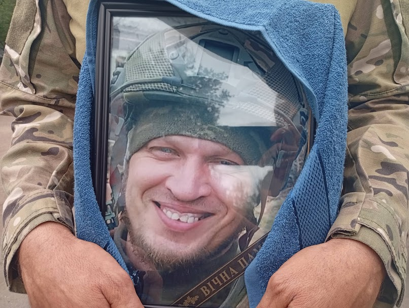 Полеглий воїн Віталій Яценко