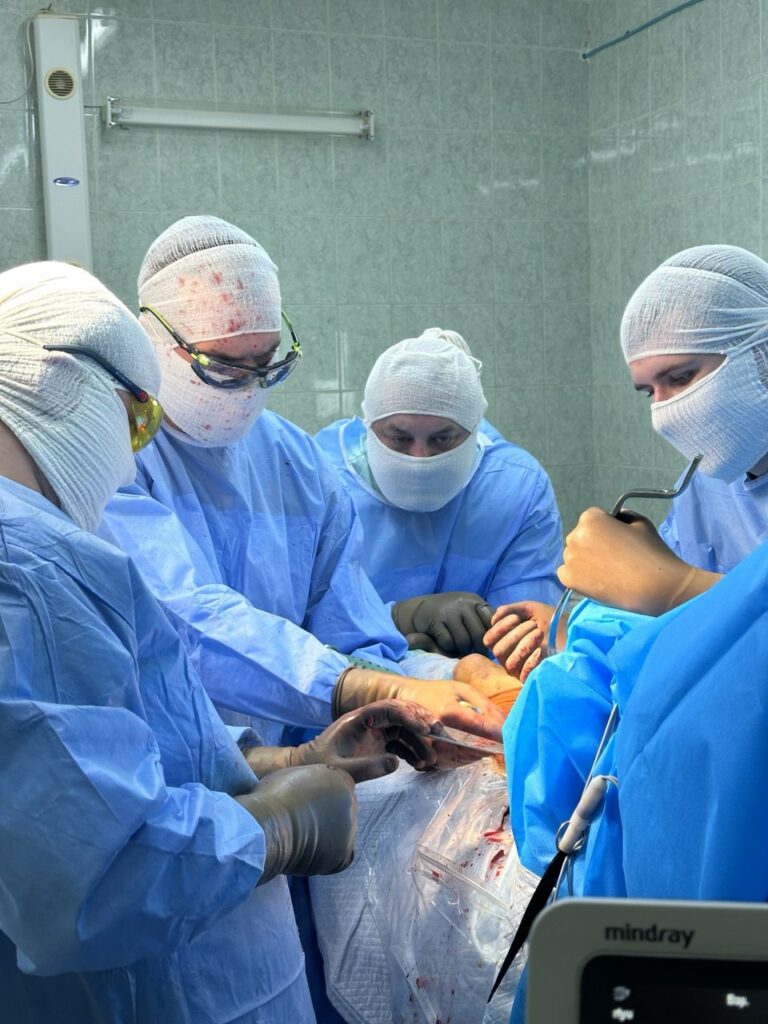 травматологи Євгеній Чіп Олександр Козін