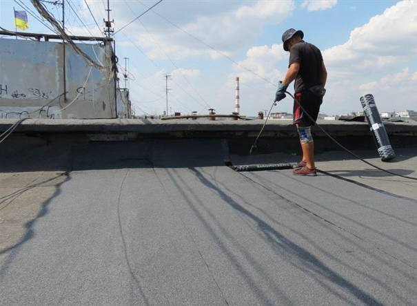 Ремонт покрівлі будинку