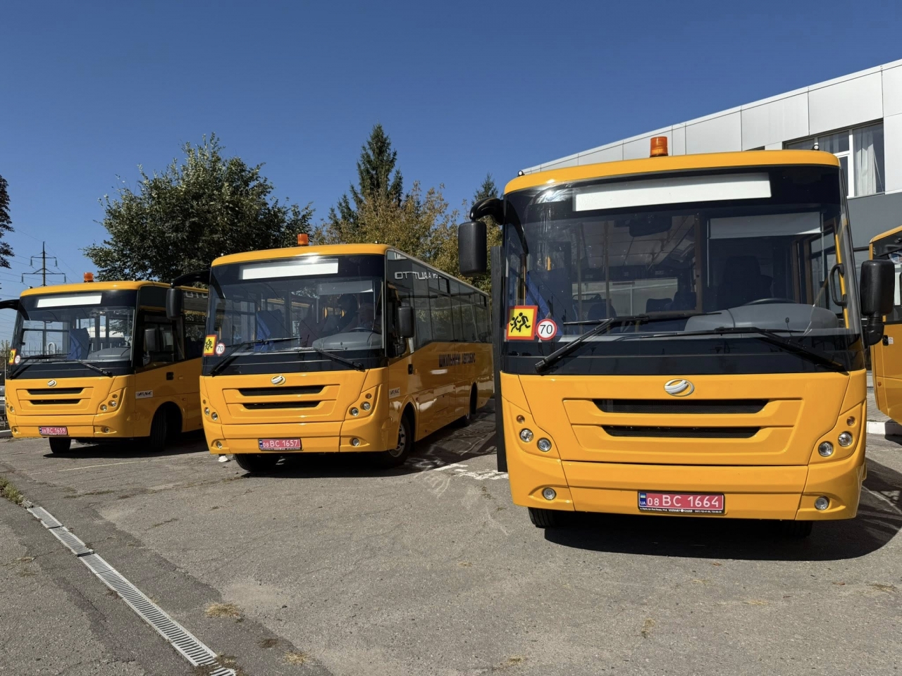 Шкільні автобуси на Полтавщині.