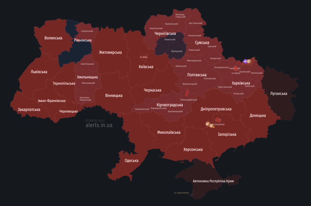 10:18 – повітряна тривога у всіх районах Полтавщини. Ракетна небезпека оголошена по всій території України. Зафіксовано зліт МіГ-31К.