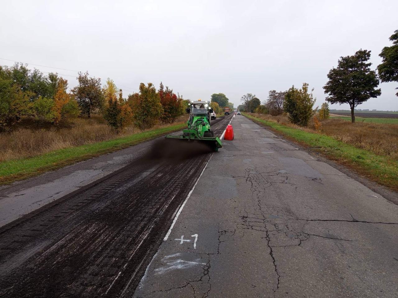 Ремонт дороги на Полтавщині.