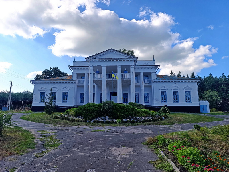 Садибний будинок