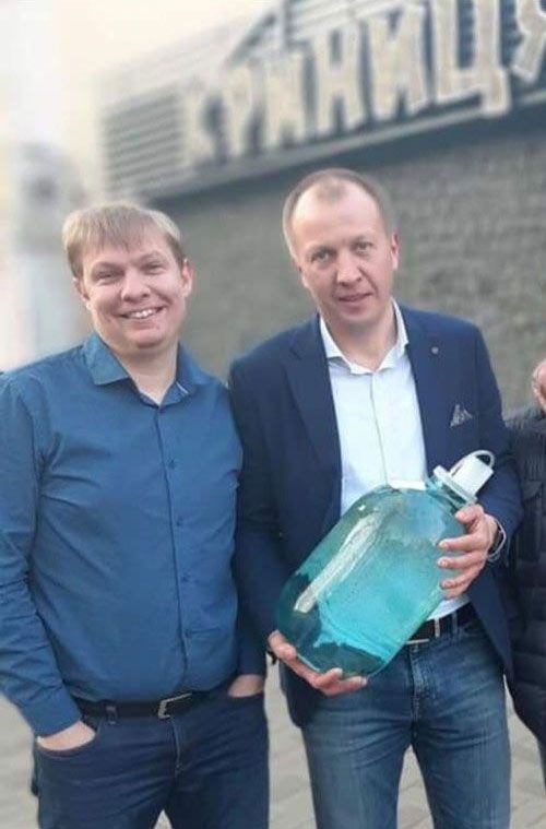 Старі фірми – нові назви: кому роздали дозволи на МАФи