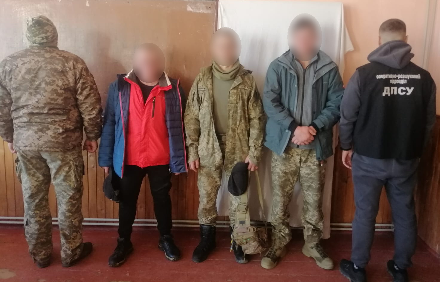 Троє жителів Полтавщини за допомогою карти намагались горами пройти до Румунії