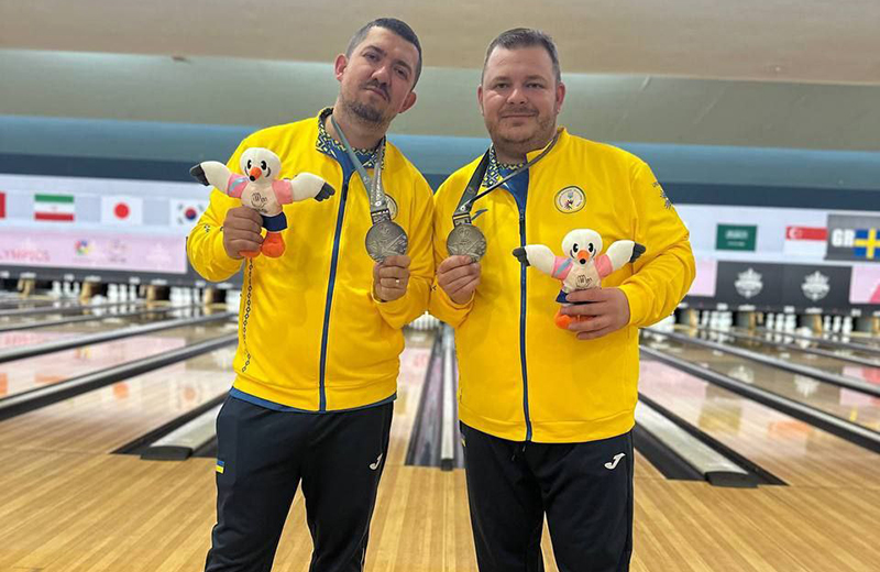 Вадим Данилюк і Владислав Яловега