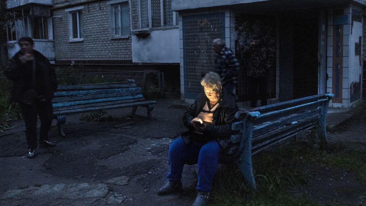 Підтримку станцій мобільного з зв’язку під час блекаутів поклали на комунальників . Ілюстративна світлина