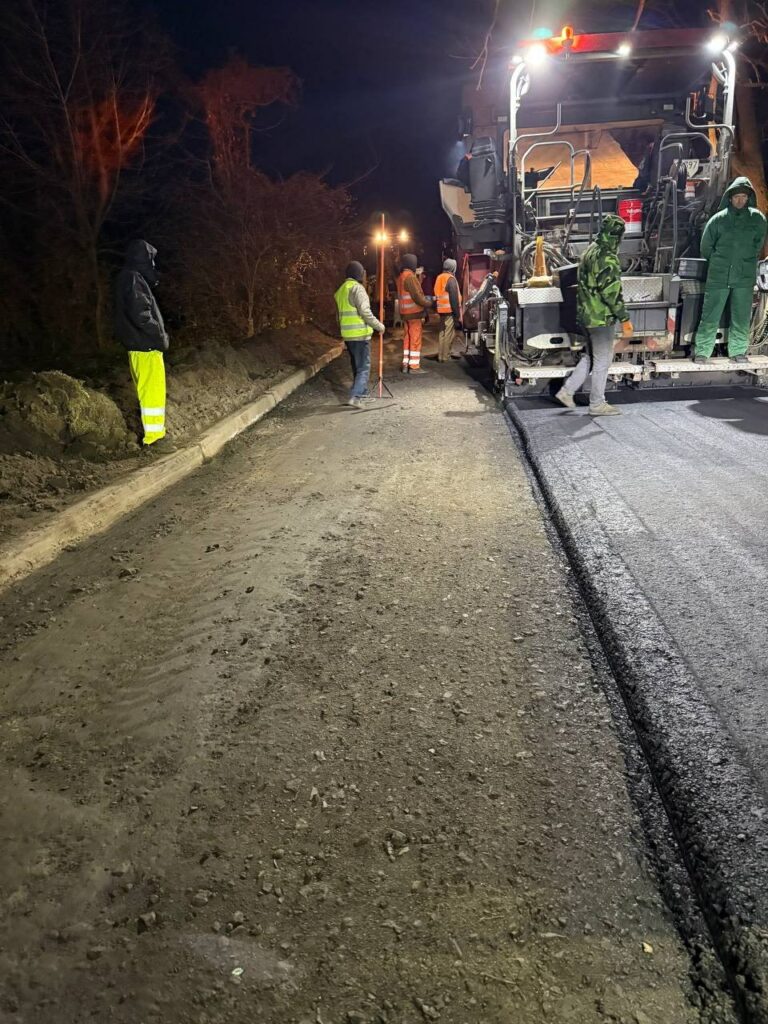 ремонт дорожнього покриття 