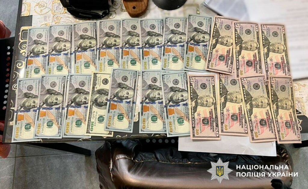 Лікарі-посадовці ВЛК фігурують у корупційній схемі