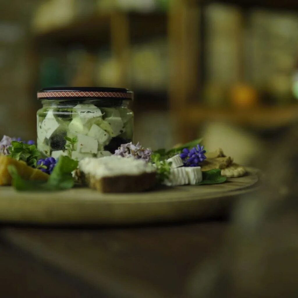 Що подарувати на свята: добірка крафту з Полтавщини