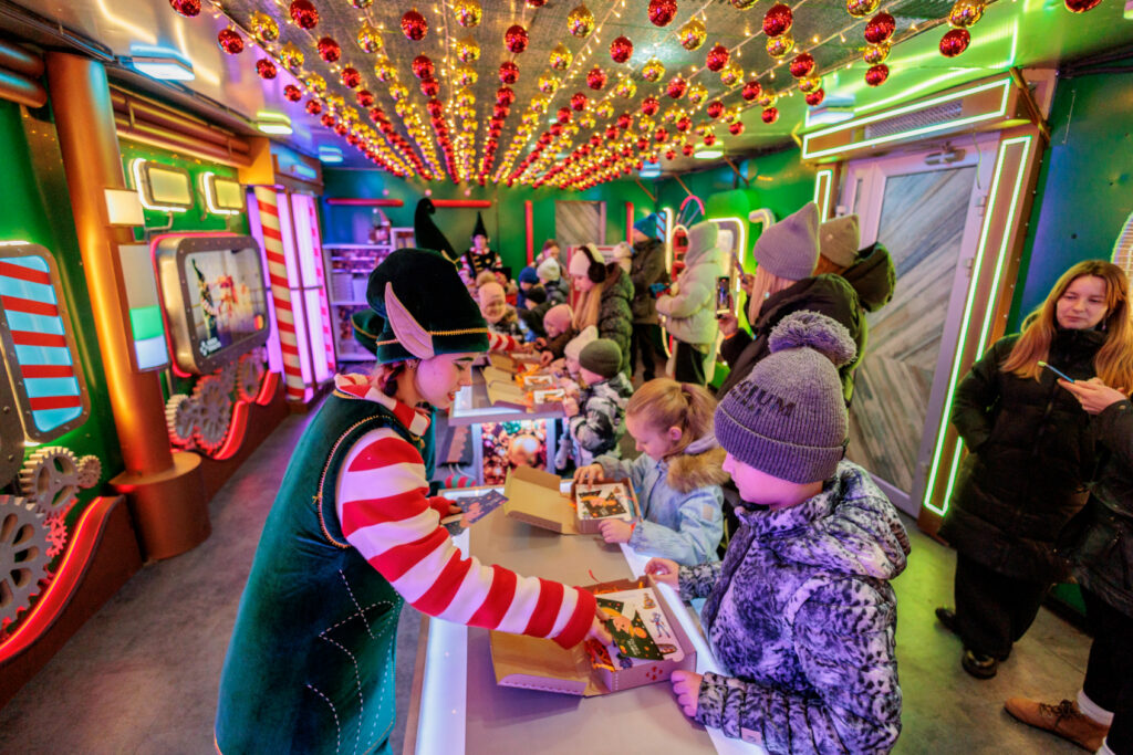 «Доставка казки» запланована у Полтаві на 19-21 грудня у парку на Майдані Незалежності, 5. Про це ЗМІСТу повідомили у пресслужбі NovaPay 16 грудня.