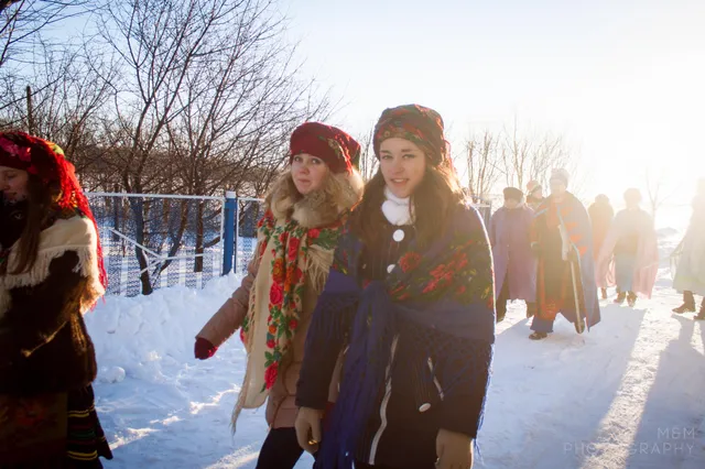 Вертеп – це одна із найстаріших культурних українських традиції, яка знову і знову повертається в моменти історичних зламів. Через образи Ірода, Смерті, Чорта, Козака й інших персонажів вертеп говорить про владу й насильство, гріх і покарання, смерть і життя. Змінюються епохи, однак вертеп залишається актуальним – від XVII століття до сьогодні. 