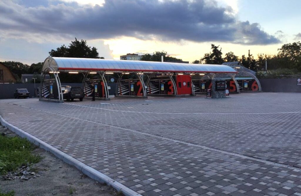 Автомийки Deluxe у Полтаві Фото – «Полтавщина»