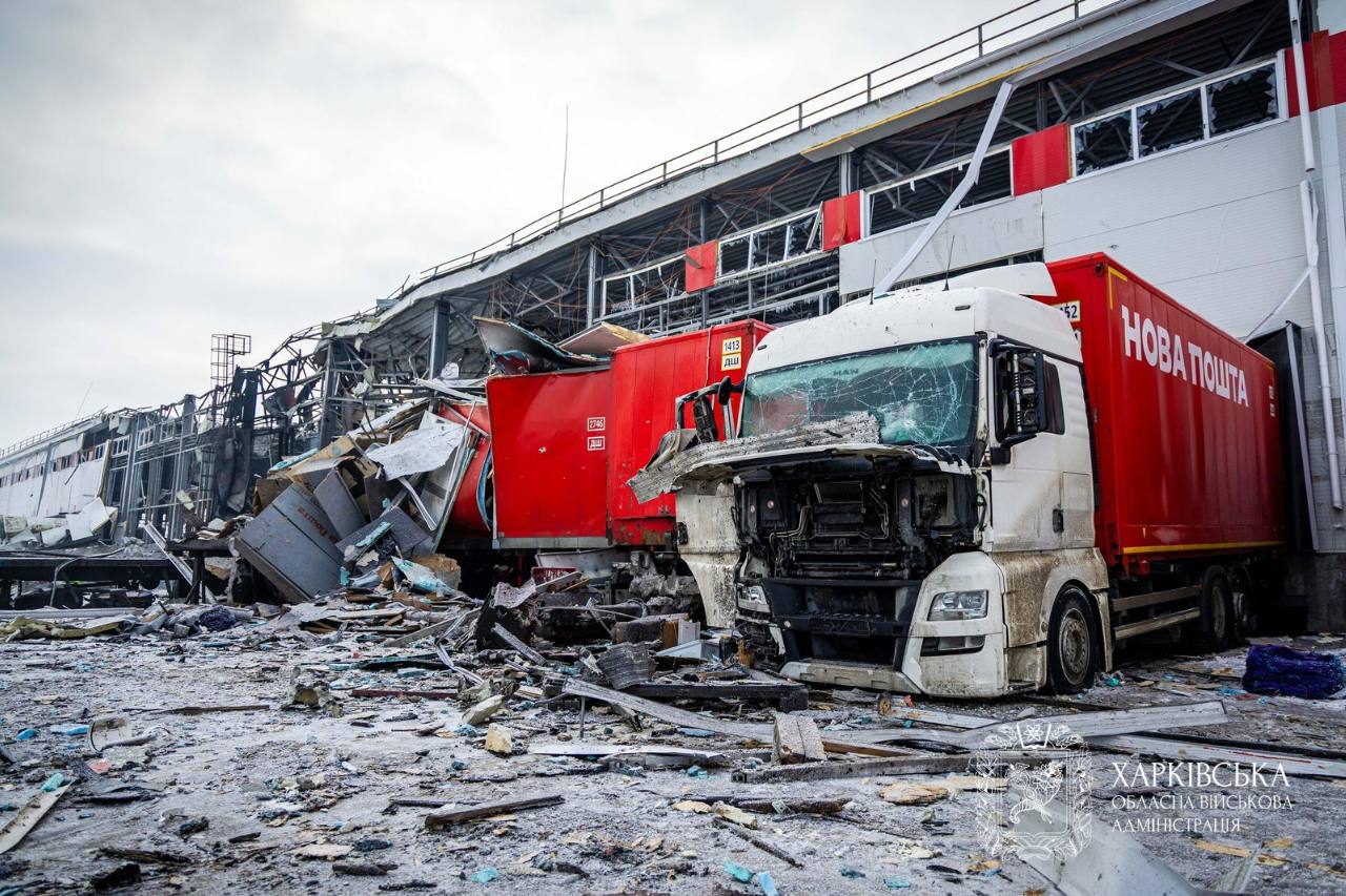 Наслідки обстрілу по терміналу «Нової пошти»