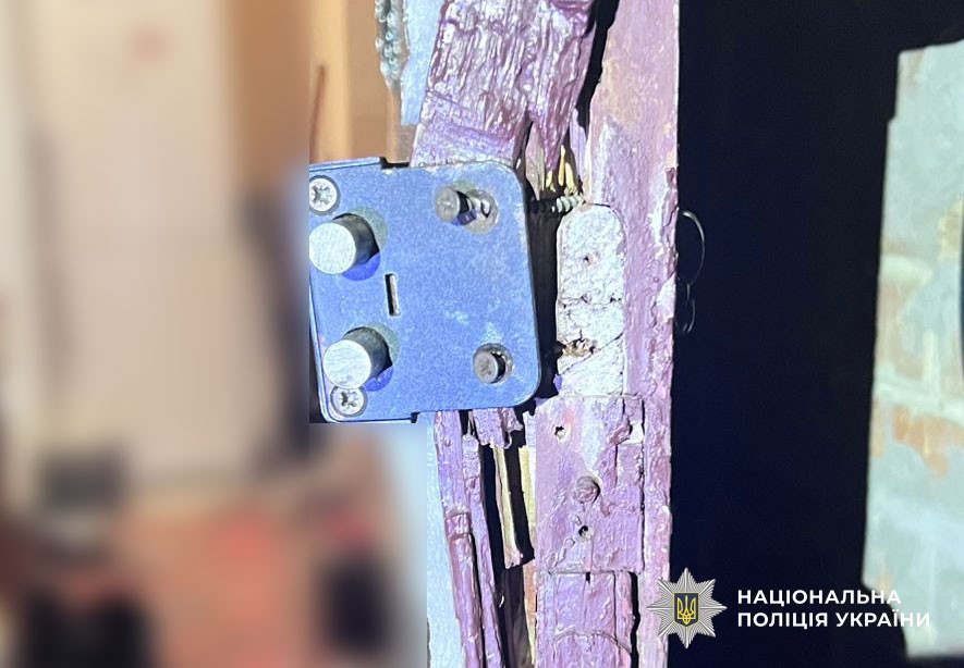 Документування наслідків обстрілу Фото поліції Полтавщини