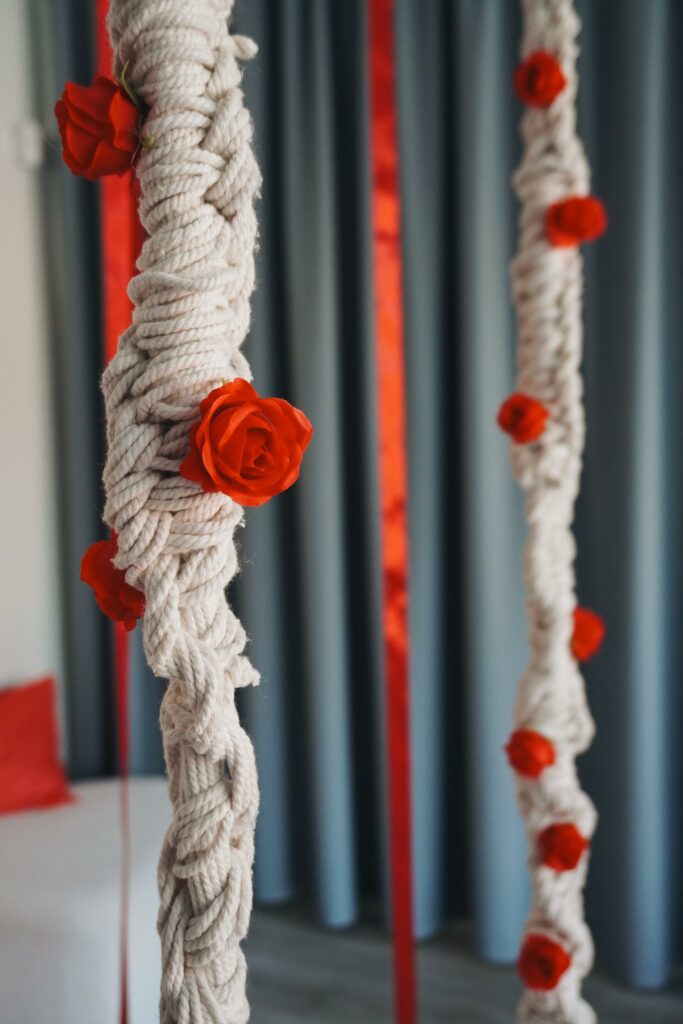 Головний приз – фотосесія у полтавській фотостудії Sense. Переможець зможе обрати індивідуальний формат або love story.