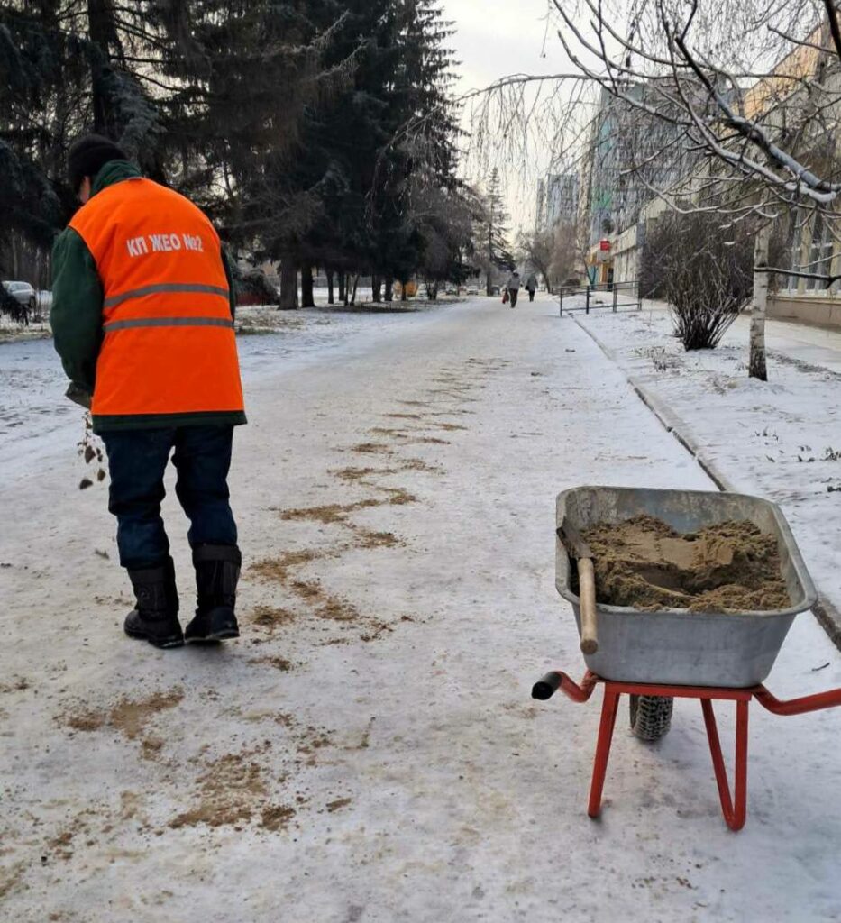 Усунення наслідків негодиу Полтаві Фото Управління ЖКГ