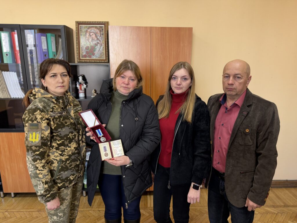 Медаллю «За військову службу Україні» відзначили полеглого кулеметника з Полтавщини