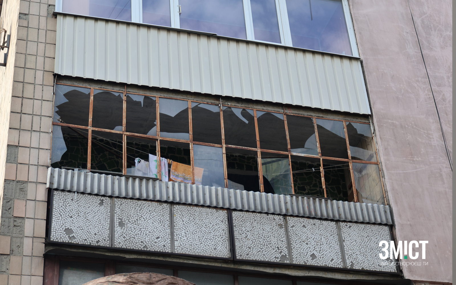 Пошкодження після нічної атаки ілюстративна світлина