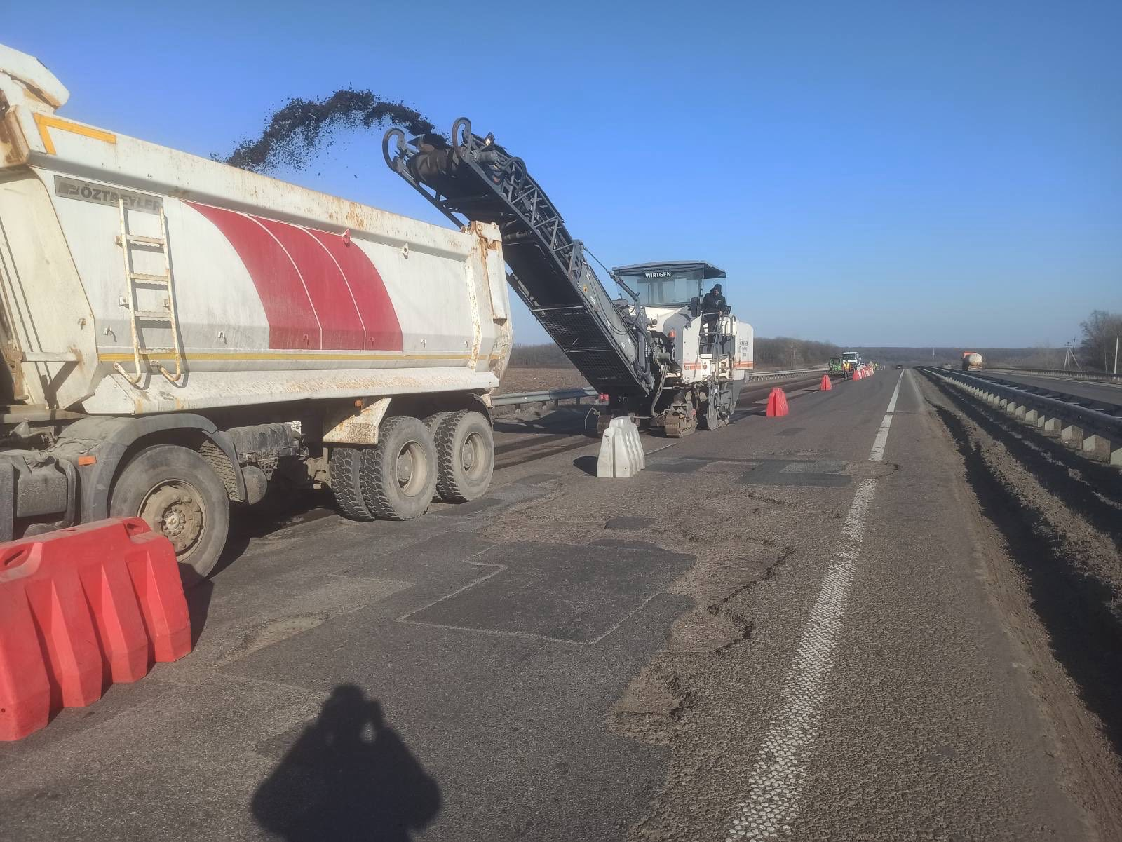 Ремонт доріг у Полтавській області. Ілюстративне фото