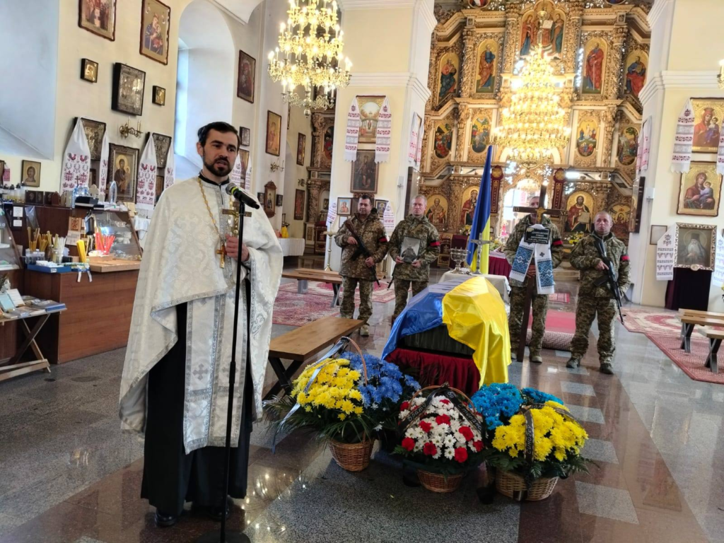 Навіки 41. У Полтаві попрощалися з радіотелефоністом