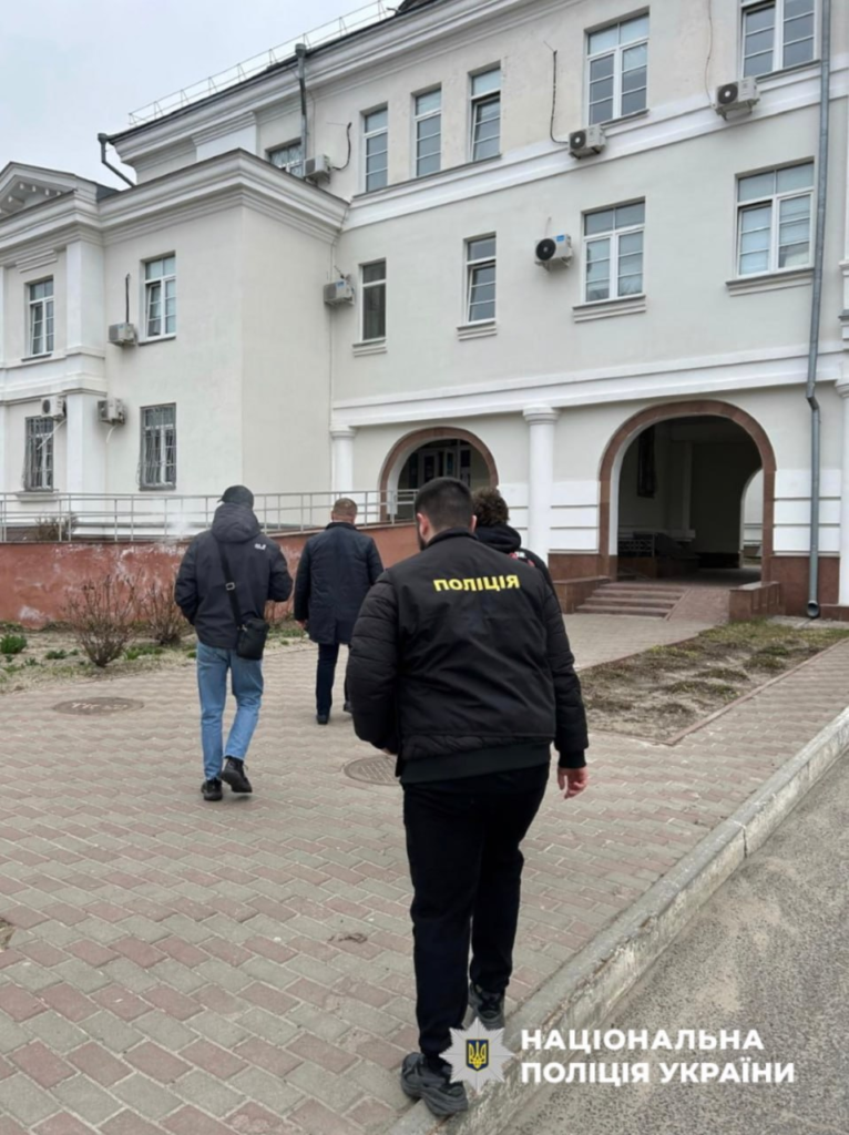 Лікарів у Полтаві підозрюють у незаконному отриманні понад 11 мільйонів гривень