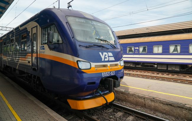 Поїзди на Полтавщині та інших регіонах України ...