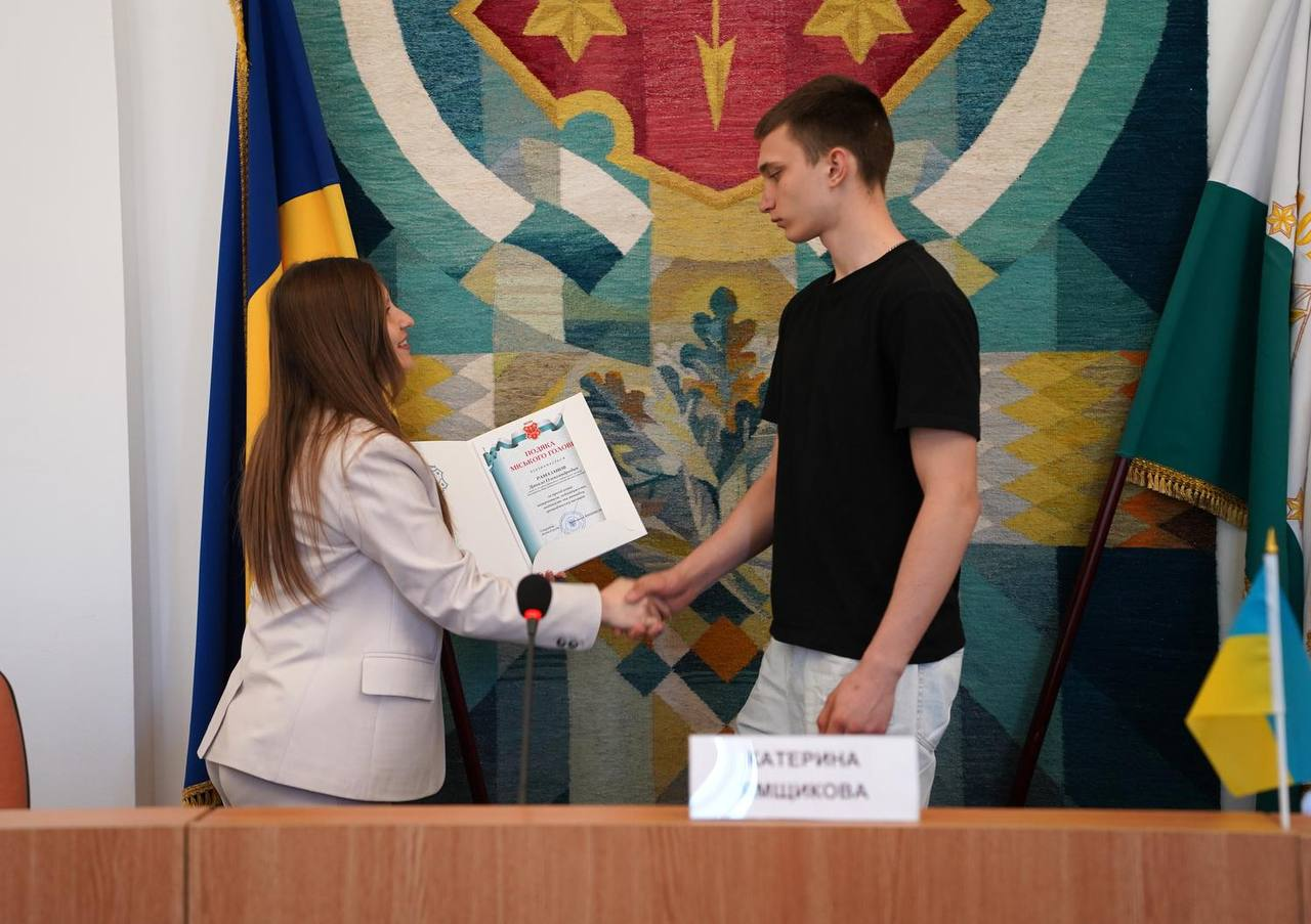 Юні полтавці долучилися до ліквідації обстрілу ...