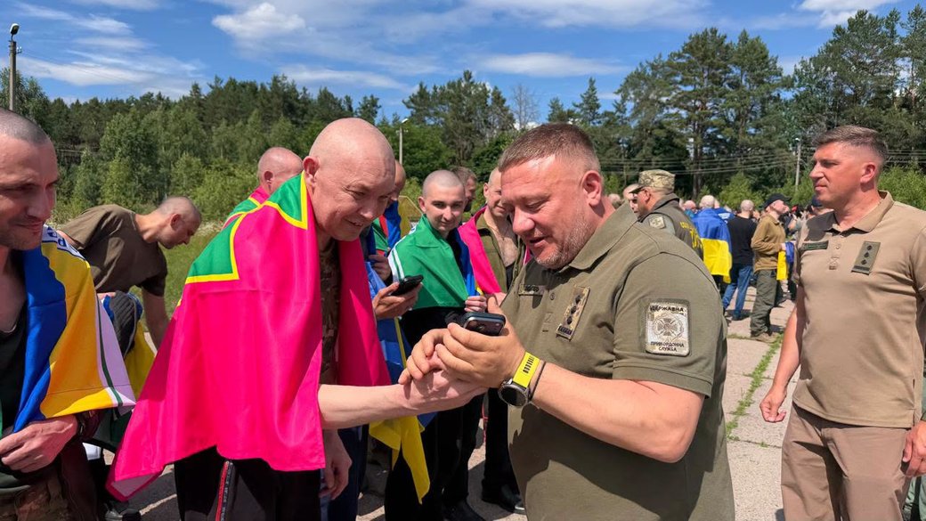 Після 49 місяців російського полону додому пове...