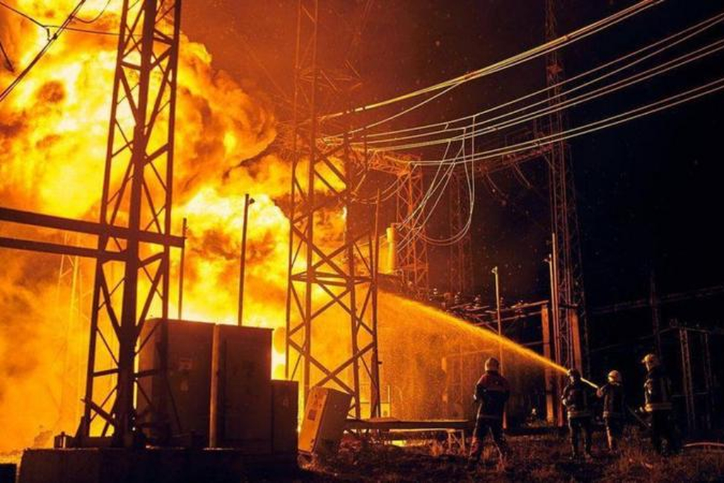 Російська армія атакувала енергетику та промисл...