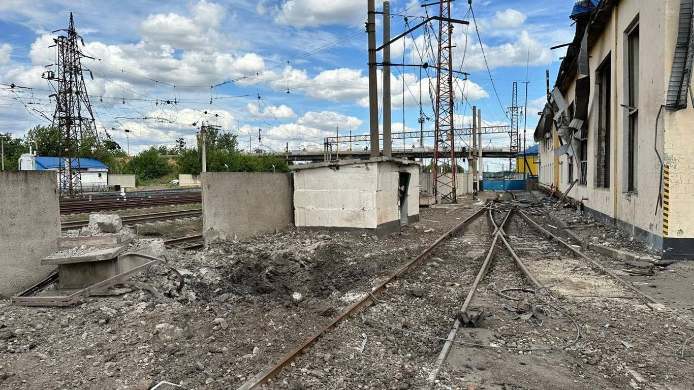 Ворог масовано атакував Полтавський район: що в...