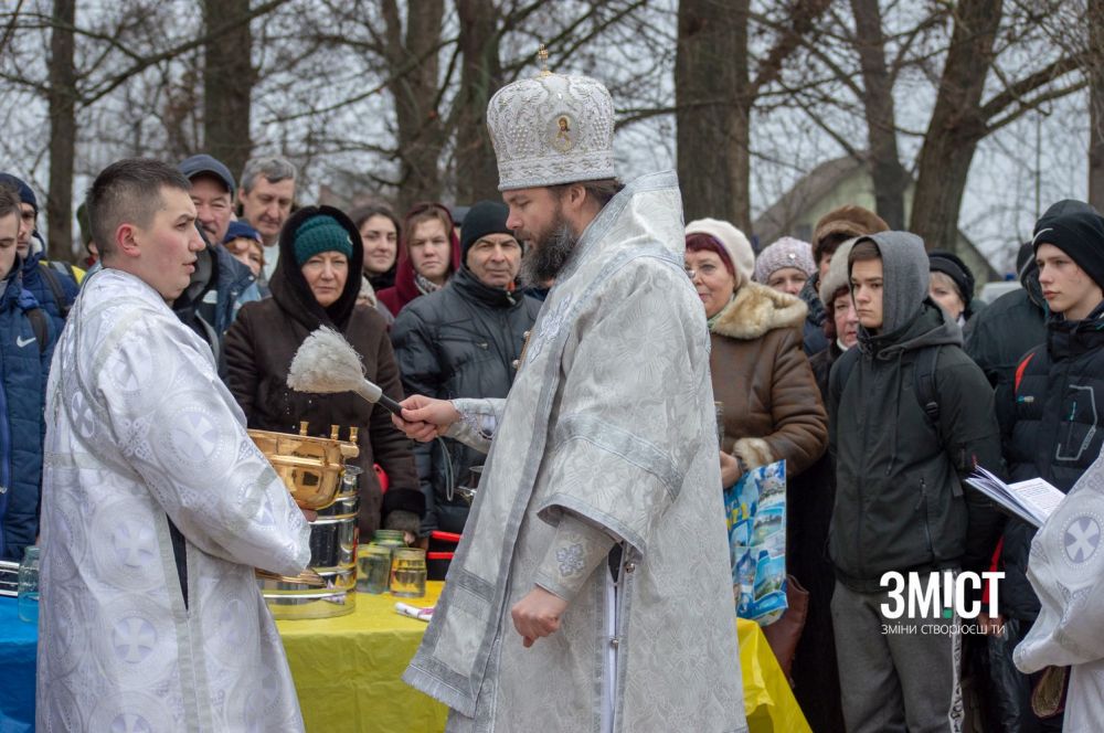 Полтавці занурилися у Ворсклу на Водохреще