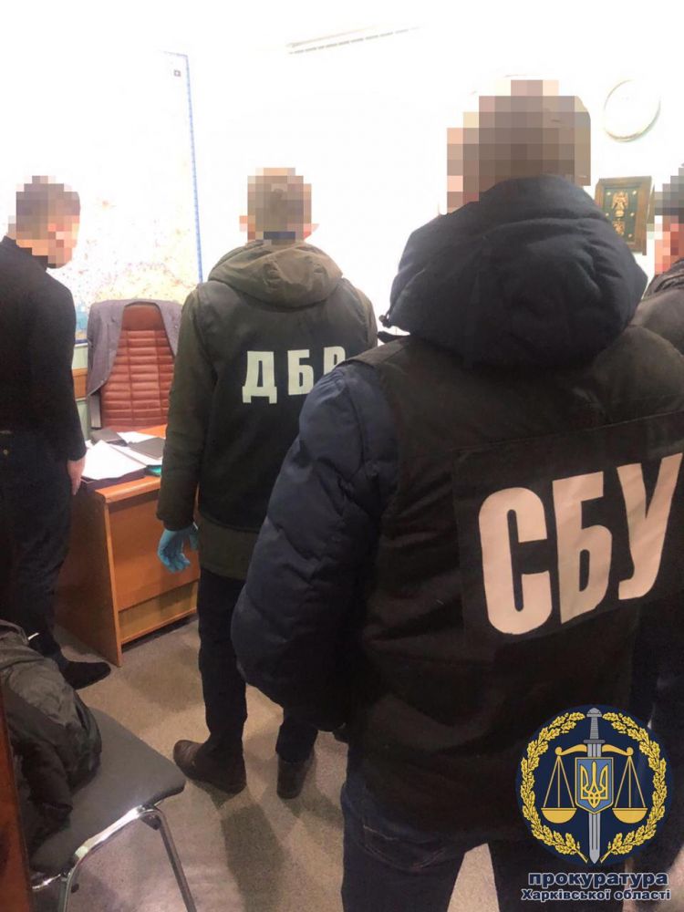 СБУ та ДБР затримали на хабарі керівника управління полтавської обласної податкової