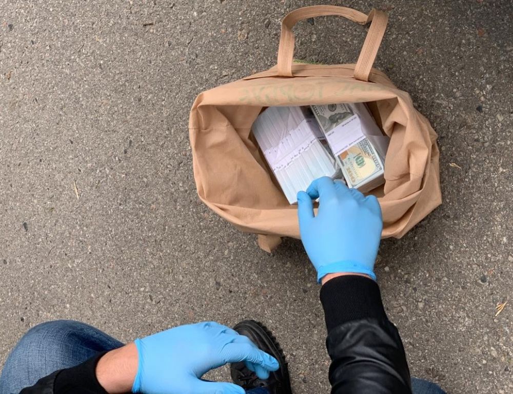 Під час затримання депутата (Фото – Офіс Генпрокурора)