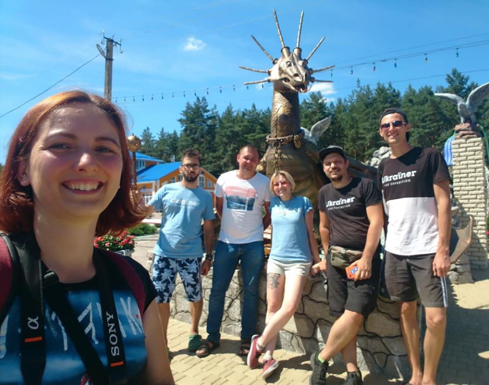 Оксана Дорошенко та Ігор Корост з командою у Більську (Фото з фб-сторінки Оксани Дорошенко)