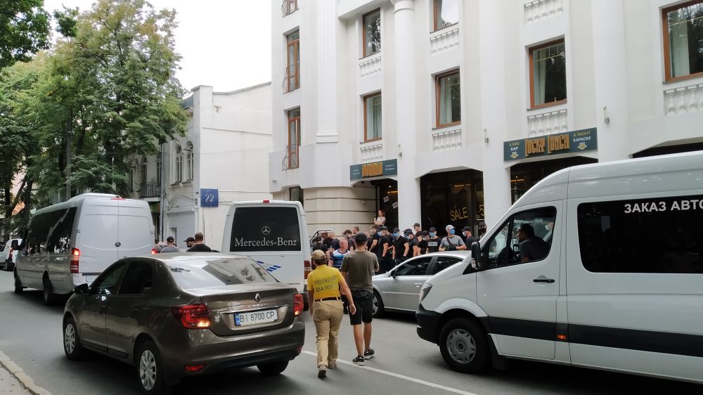 Ситуація поблизу бізнес-центру