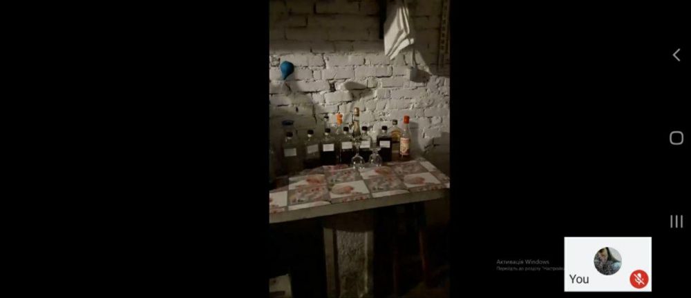 Дегустаційний стіл Анатолія Матвієнка (Скриншот з маратону)