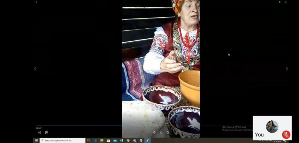 Наталія Лимаренко готує шулики (Скриншот з маратону)