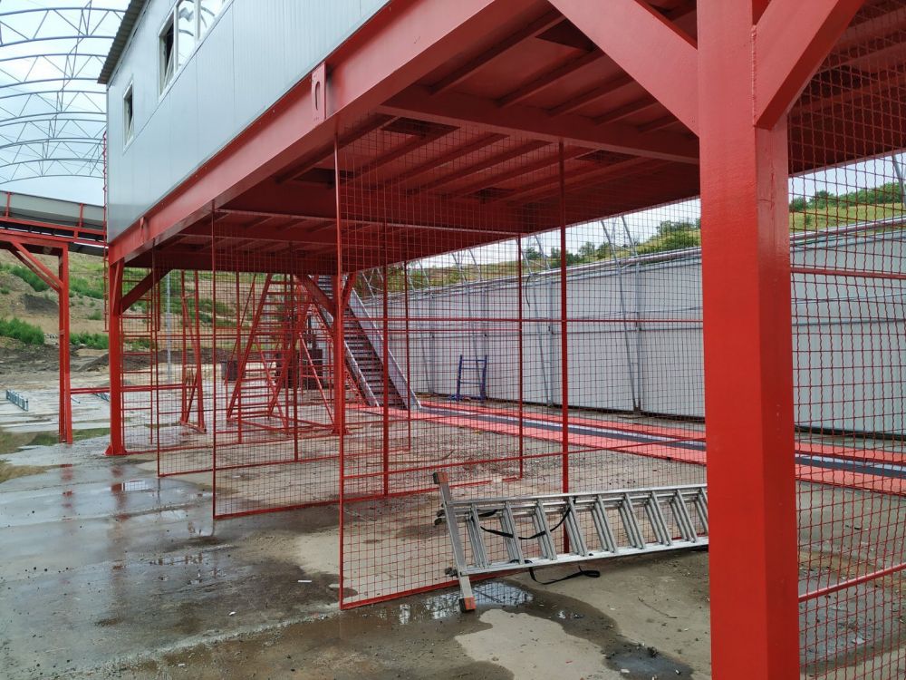 Сміттєсортувальна лінія полтавського виробництва 