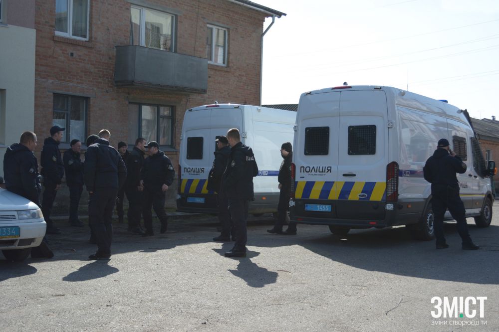 Правоохоронці у Нових Санжарах