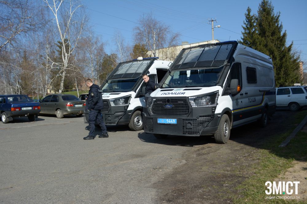 Правоохоронці у Нових Санжарах