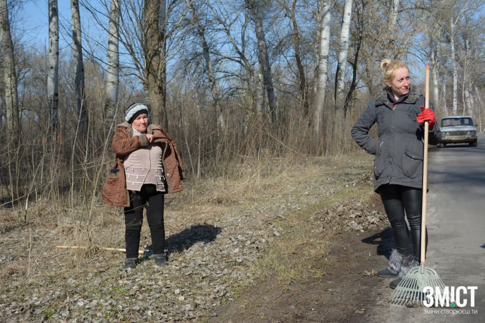Працівниця Інспекції з контролю за благоустроєм Нових Санжар 