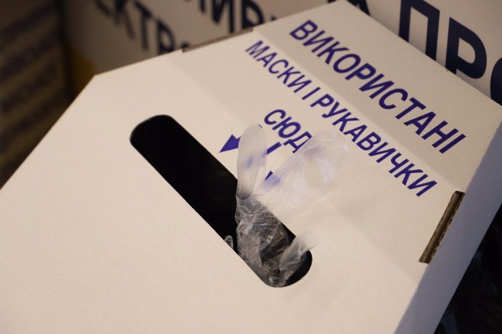 Контейнери для збору мають бути закритими (фото - Офіційний портал Києва)