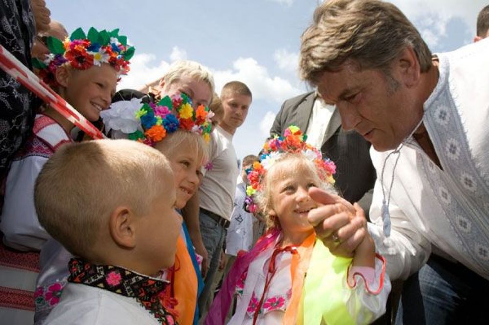 Ющенко на Сорочинському ярмарку, 2009 рік. (ТСН)