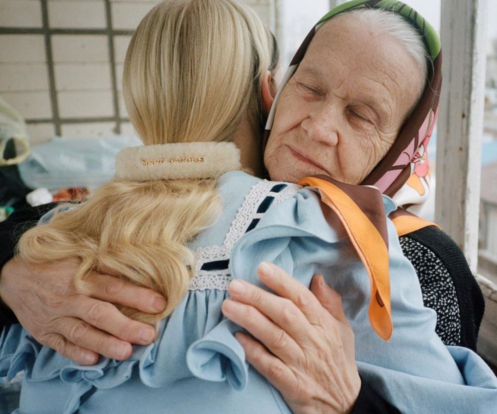 Олександра з бабусею