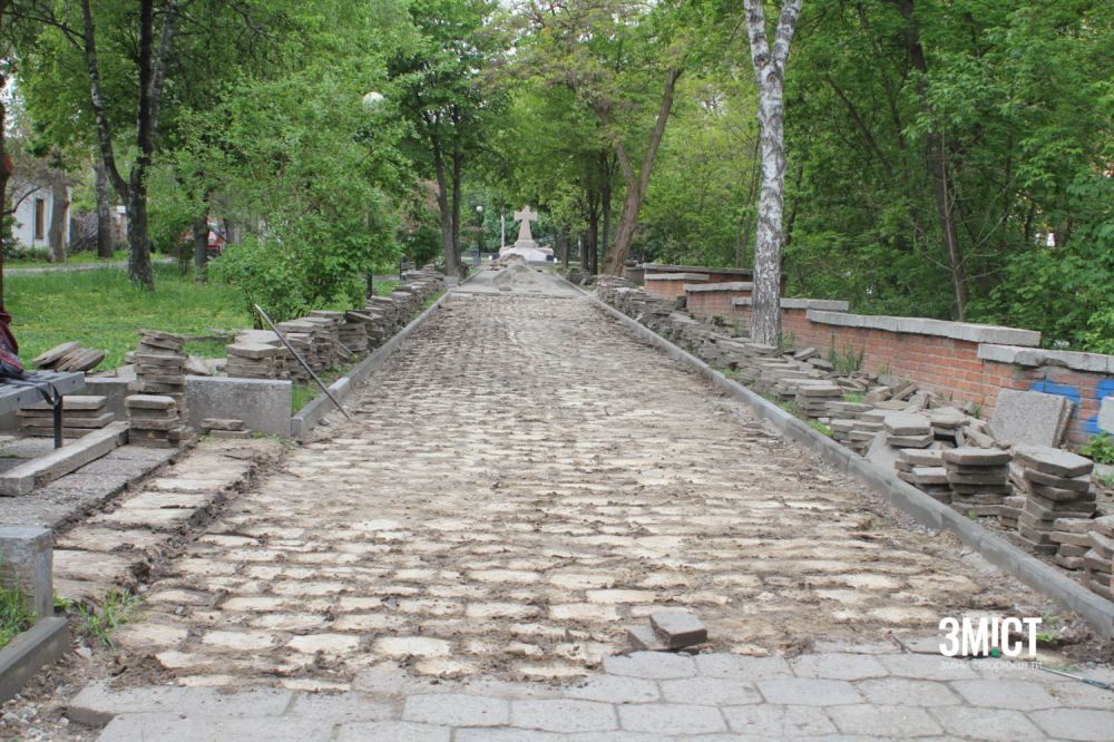 Ремонтні роботи на Панянському бульварі