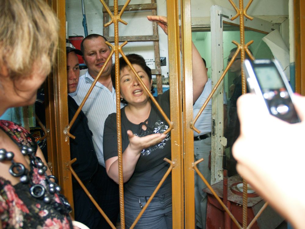 На передньому плані – Олена Шуліка