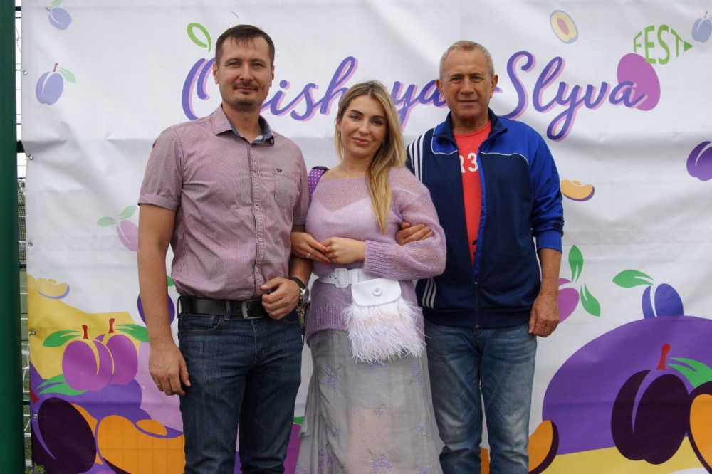 Під Полтавою триває «сливовий» фестиваль